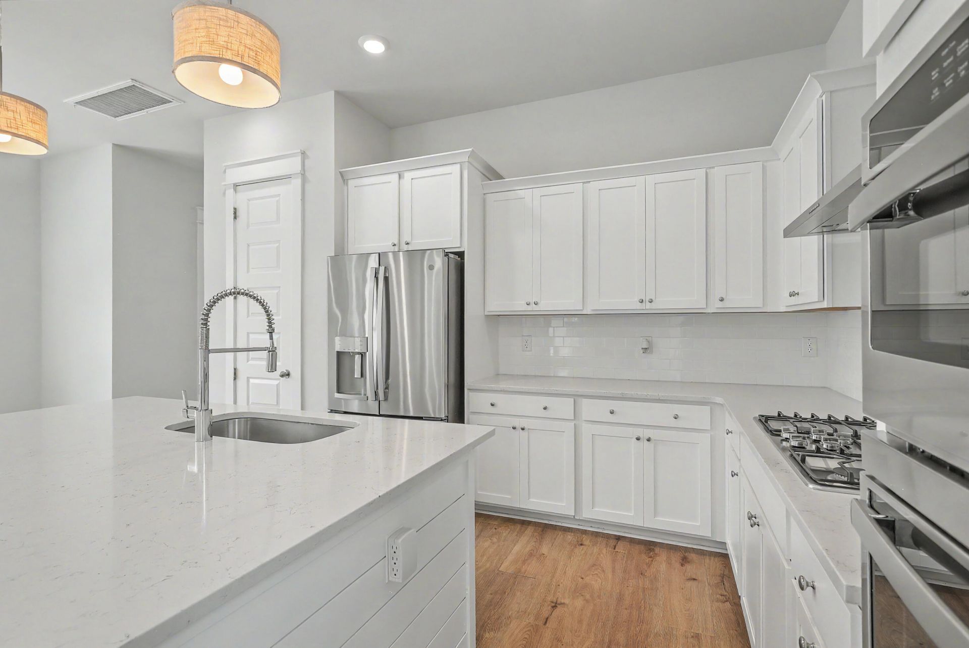 164 Medford Street Photo 15