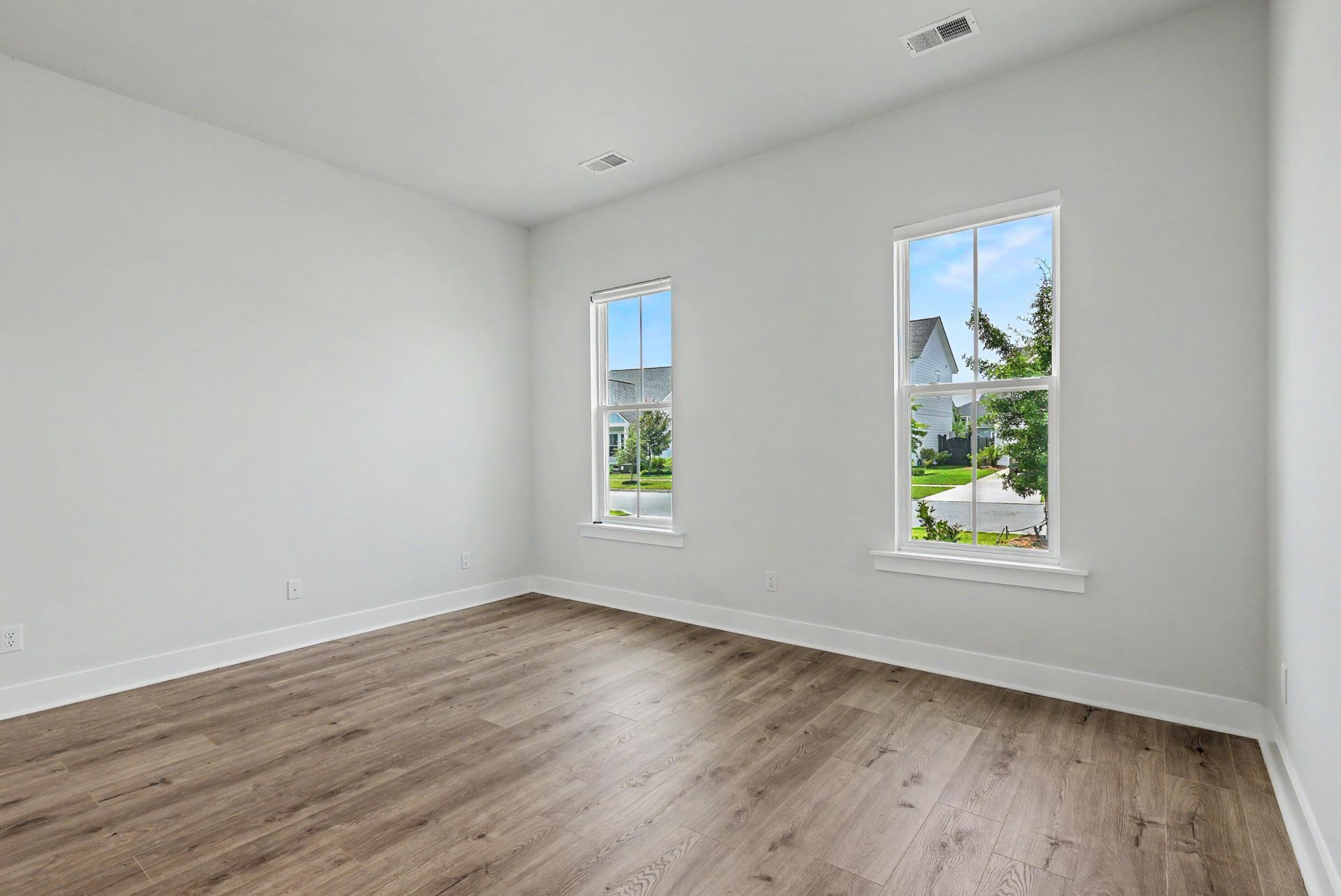 164 Medford Street Photo 23