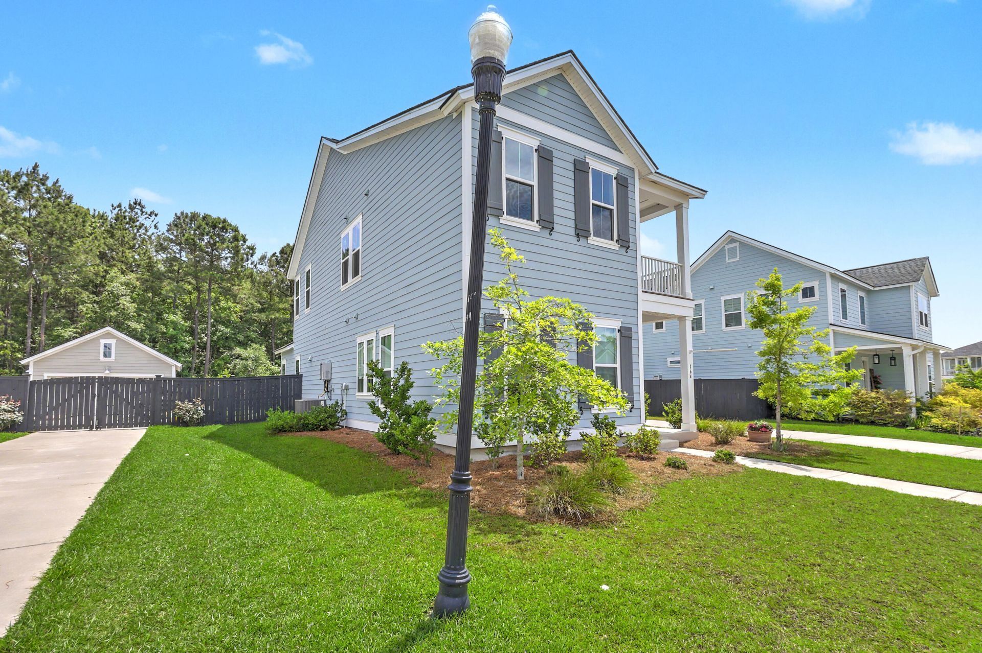 164 Medford Street Photo 4