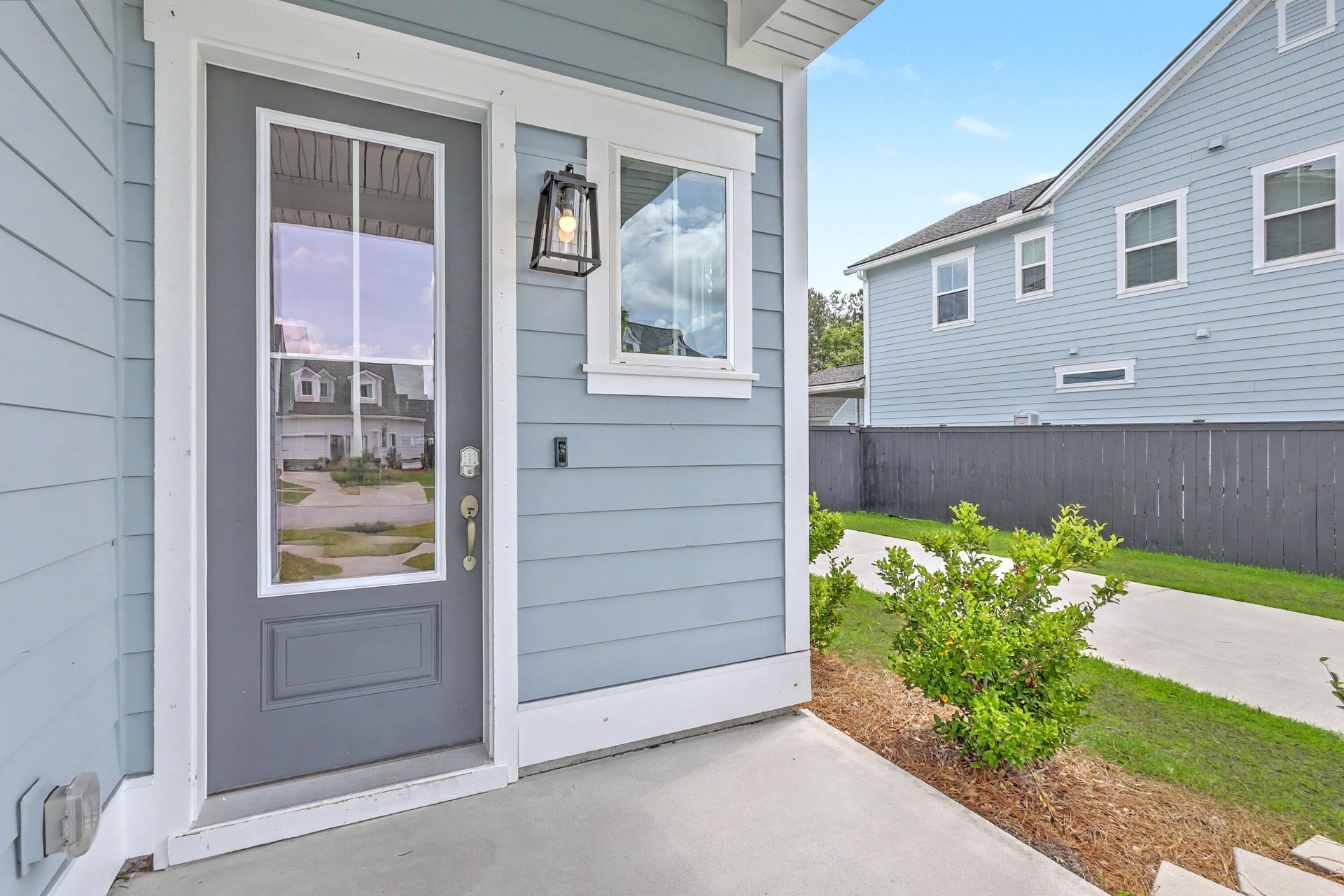 164 Medford Street Photo 6