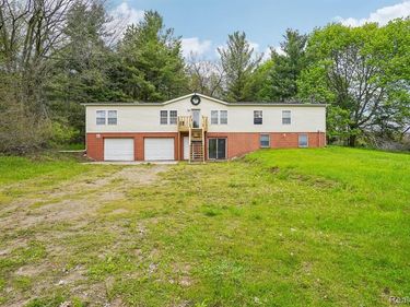 3363 N Branch Road, North Branch Twp, MI 48461