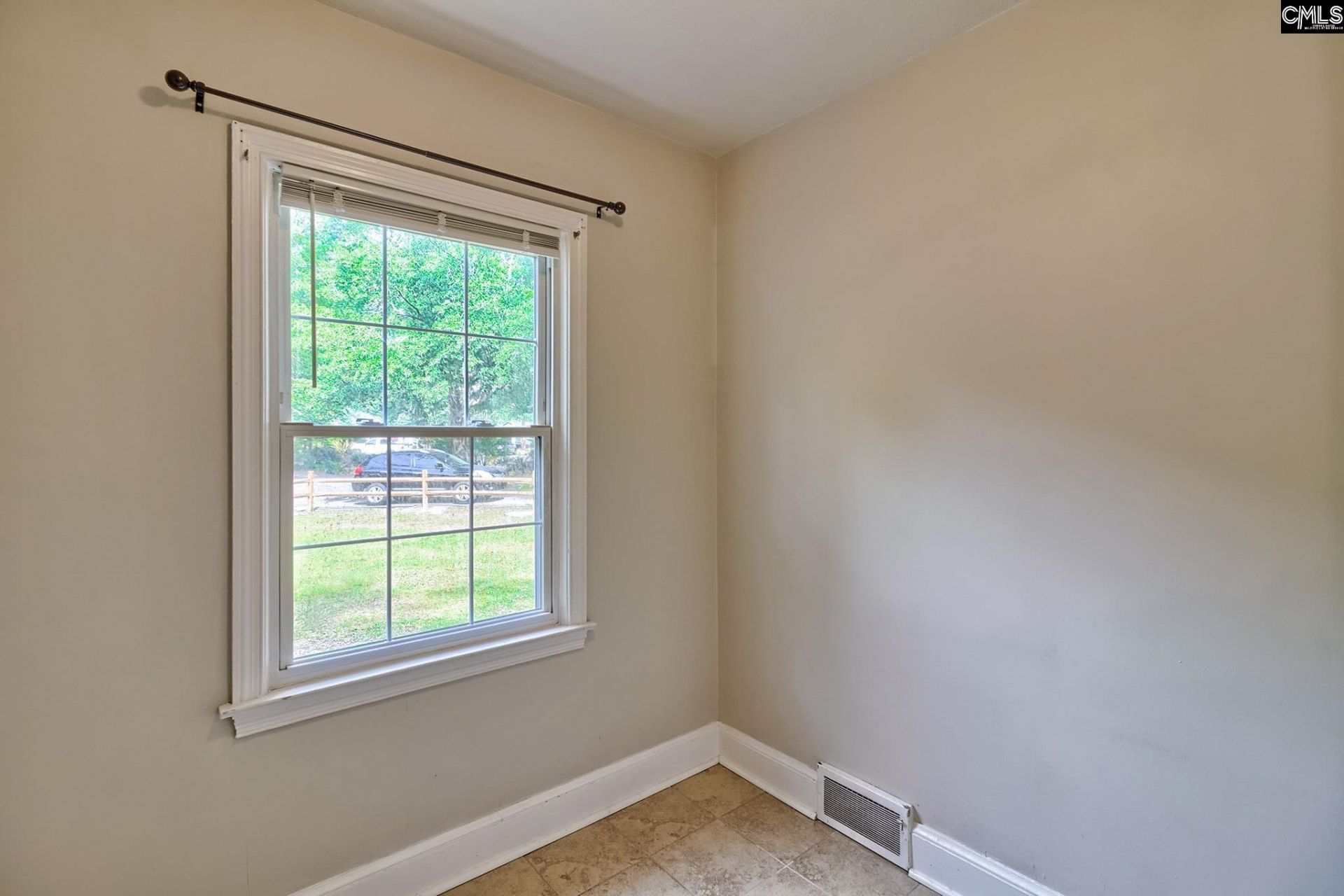 2805 Keats Street  Photo 9