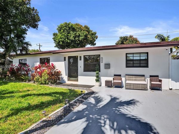 6761 Allen St , Hollywood, FL 33024