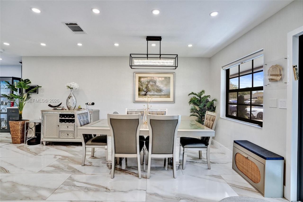 6761 Allen St , Hollywood, FL 33024 Photo