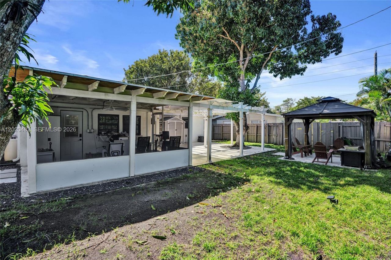 6761 Allen St , Hollywood, FL 33024 Photo