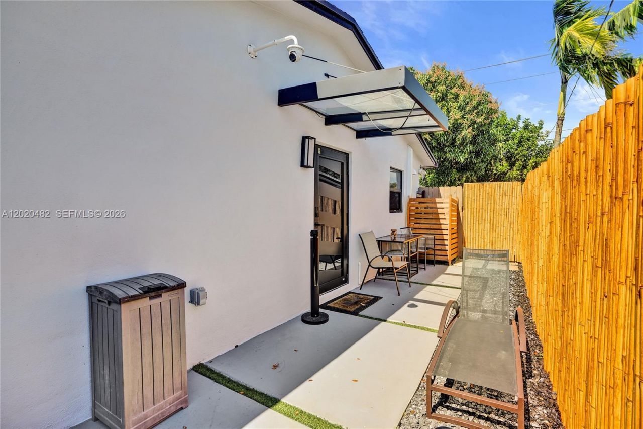 6761 Allen St , Hollywood, FL 33024 Photo