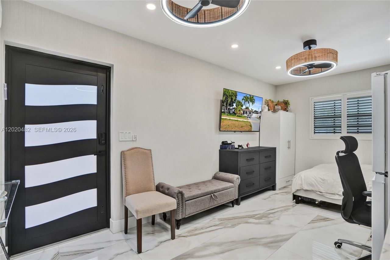 6761 Allen St , Hollywood, FL 33024 Photo
