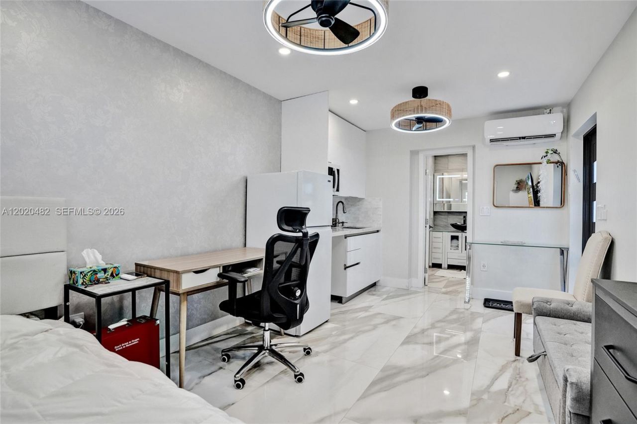 6761 Allen St , Hollywood, FL 33024 Photo