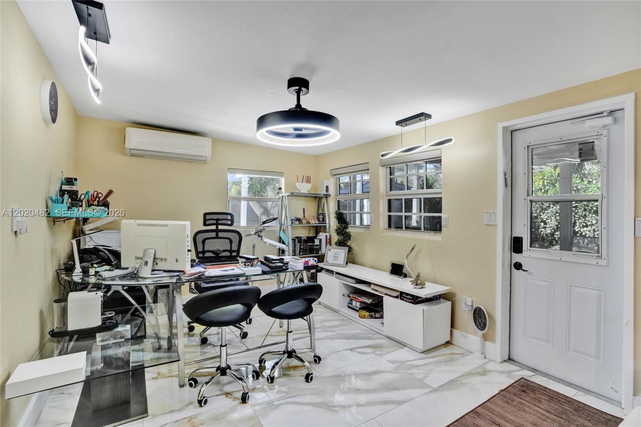 6761 Allen St , Hollywood, FL 33024 Photo