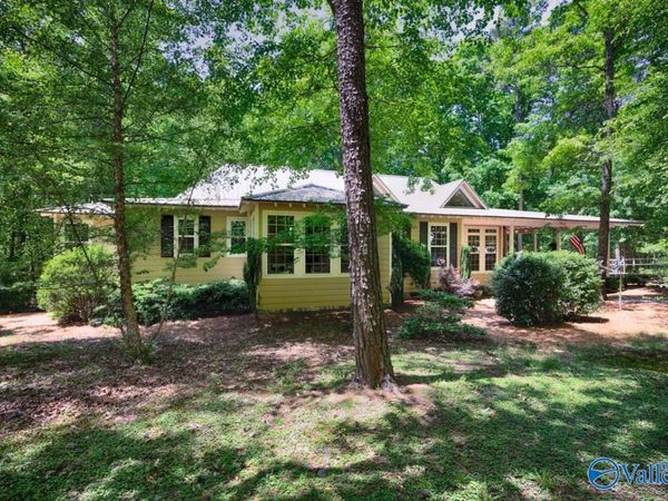 611 Cove Road, Unit 4, Mentone, AL 35984