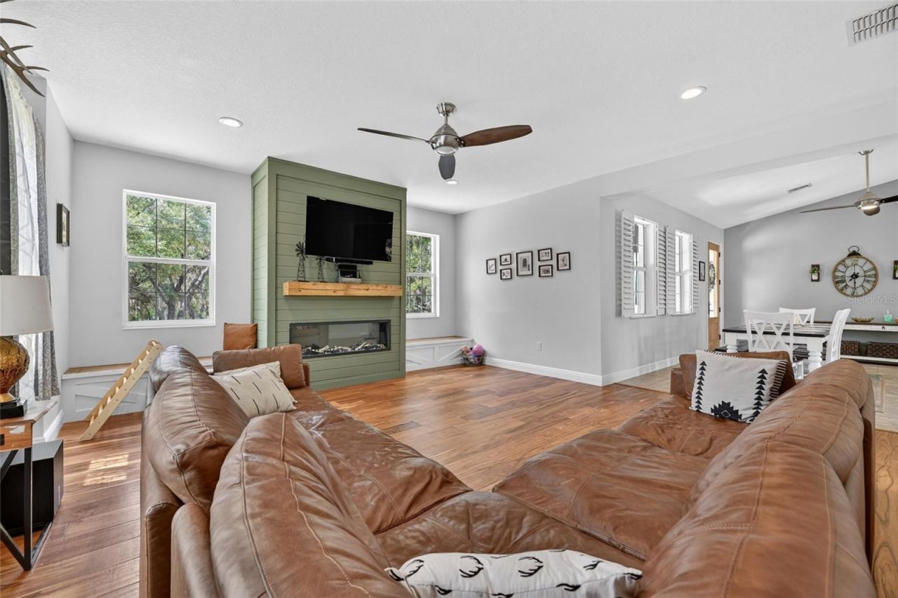13008 Shadow Run Boulevard, Riverview, FL 33569 Photo