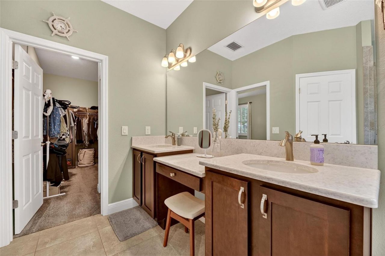 13008 Shadow Run Boulevard, Riverview, FL 33569 Photo