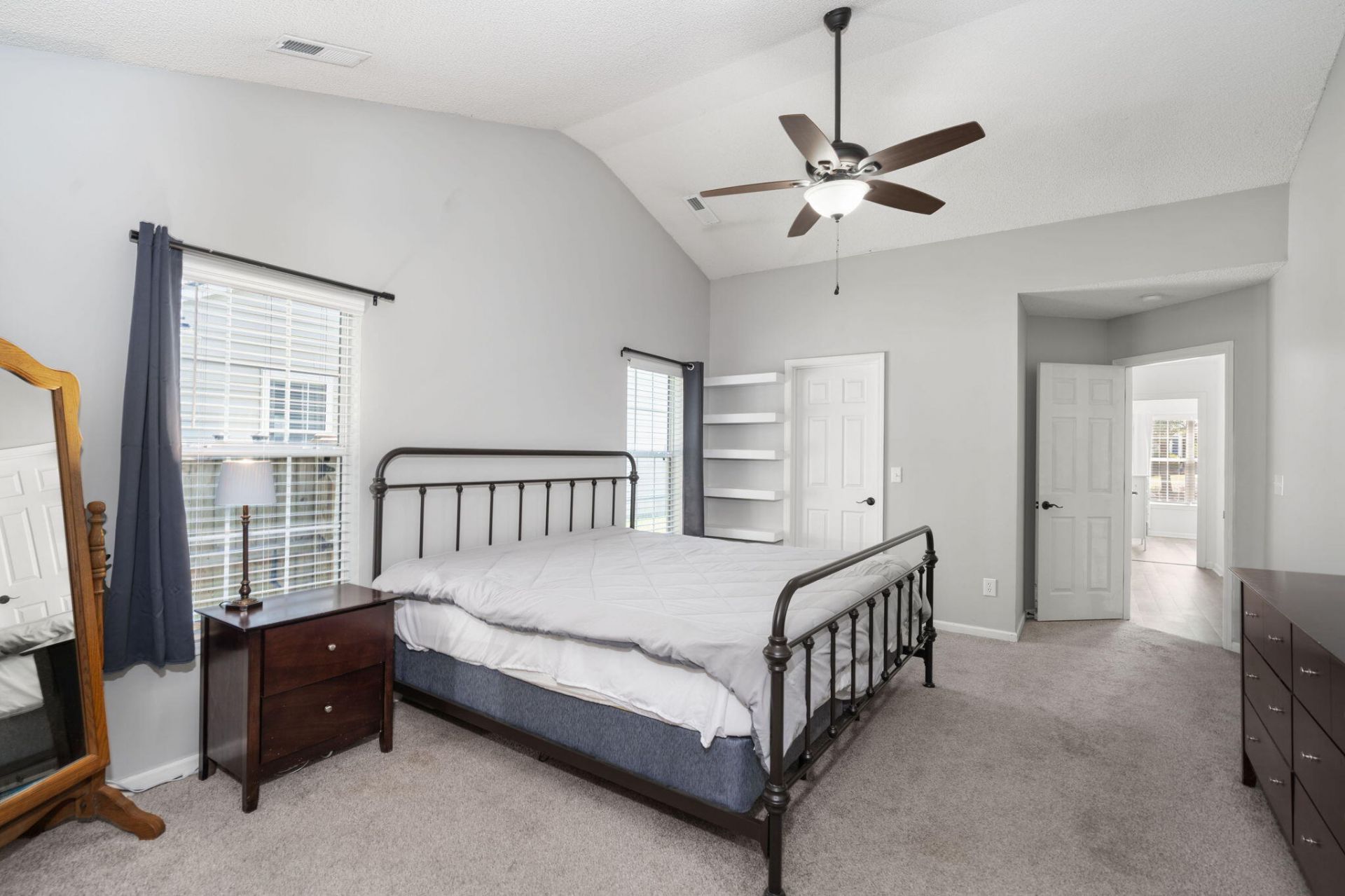 5114 Thornton Drive Photo 21