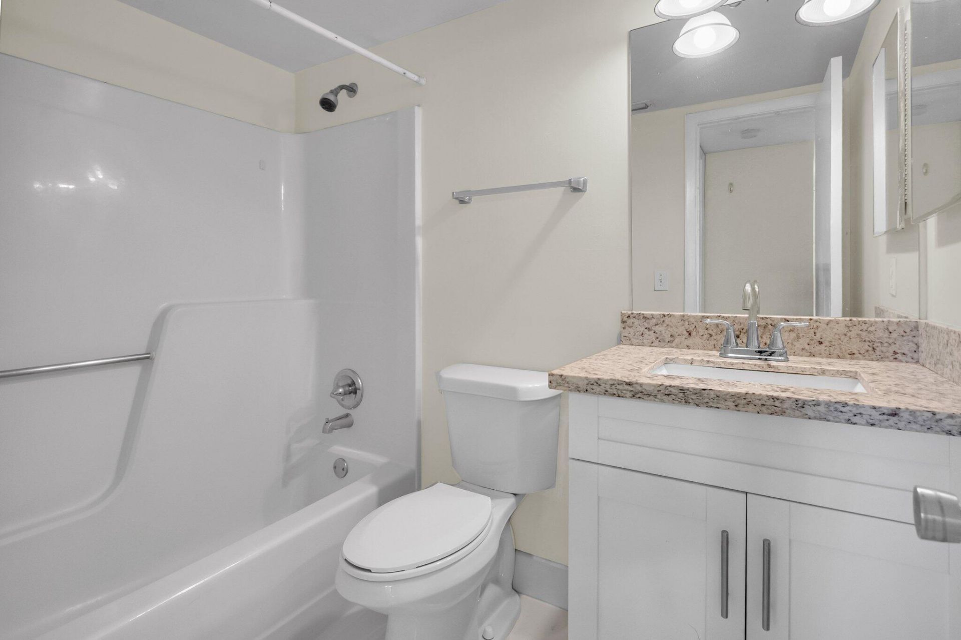 21911 Lake Forest Circle, Unit 103, Boca Raton, FL 33433 Photo