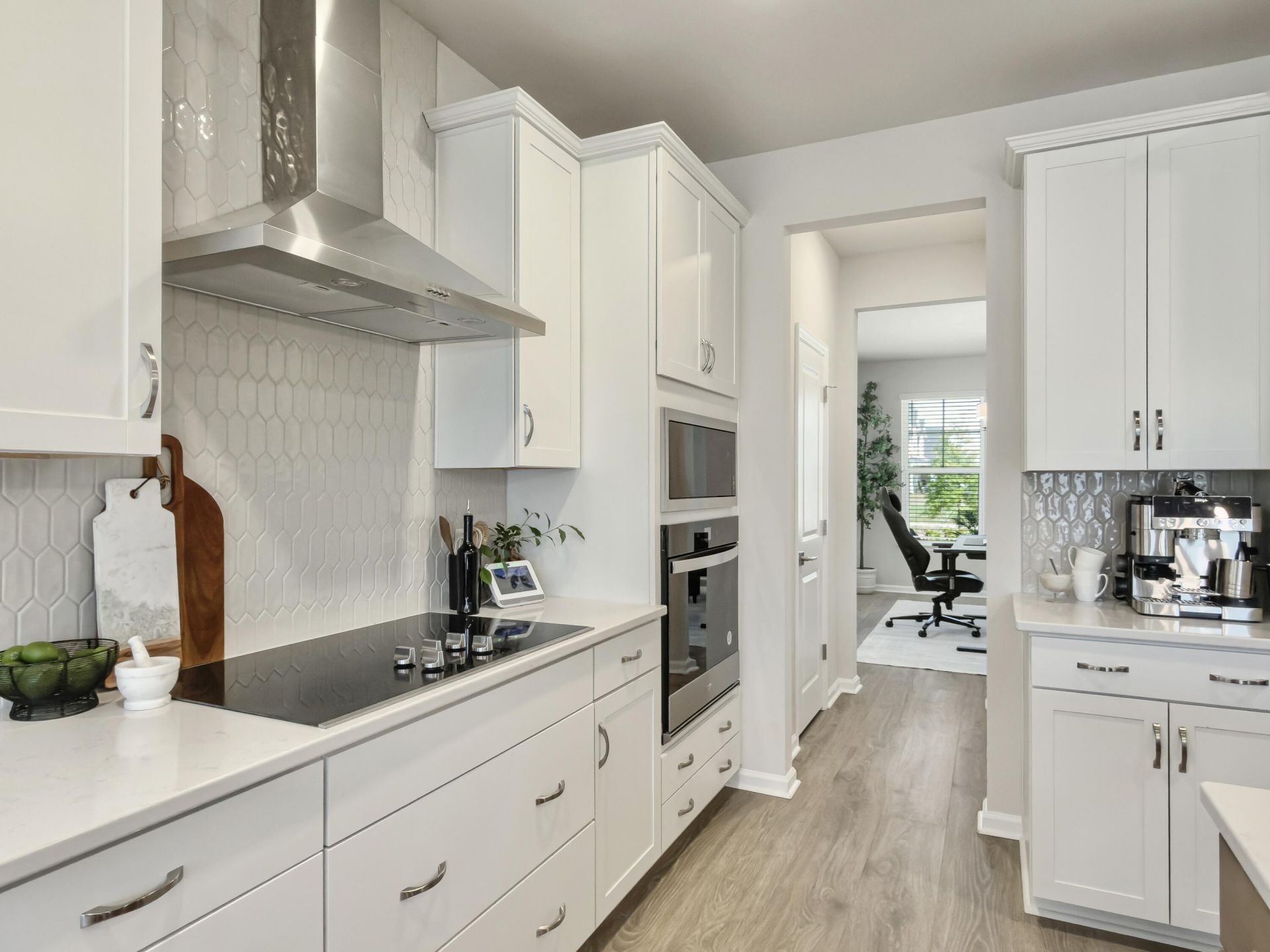 468 White Magnolia Street Photo 28