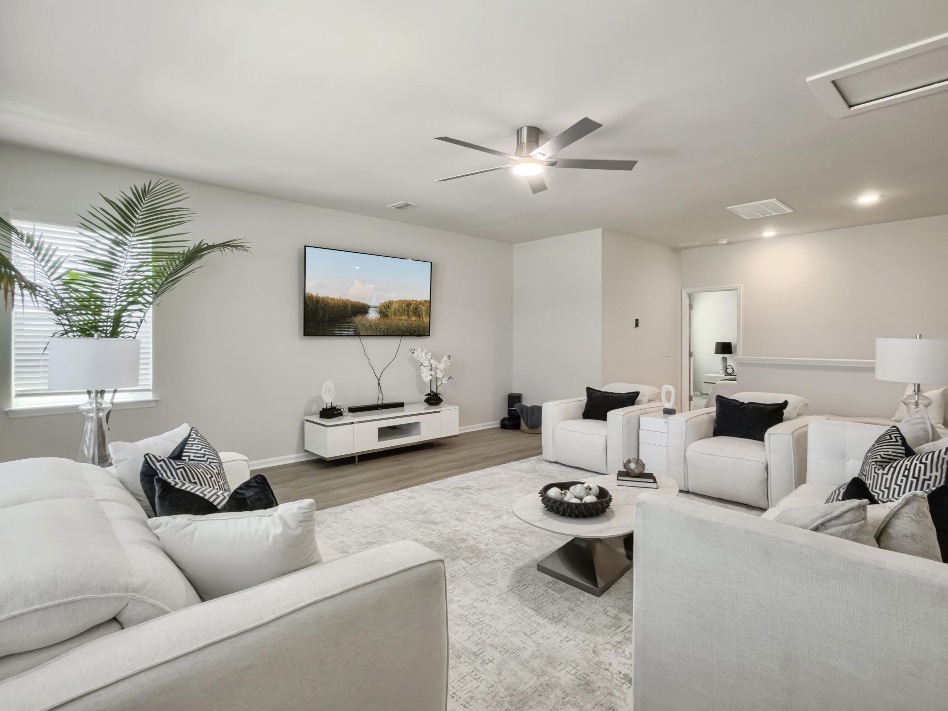 468 White Magnolia Street Photo 50