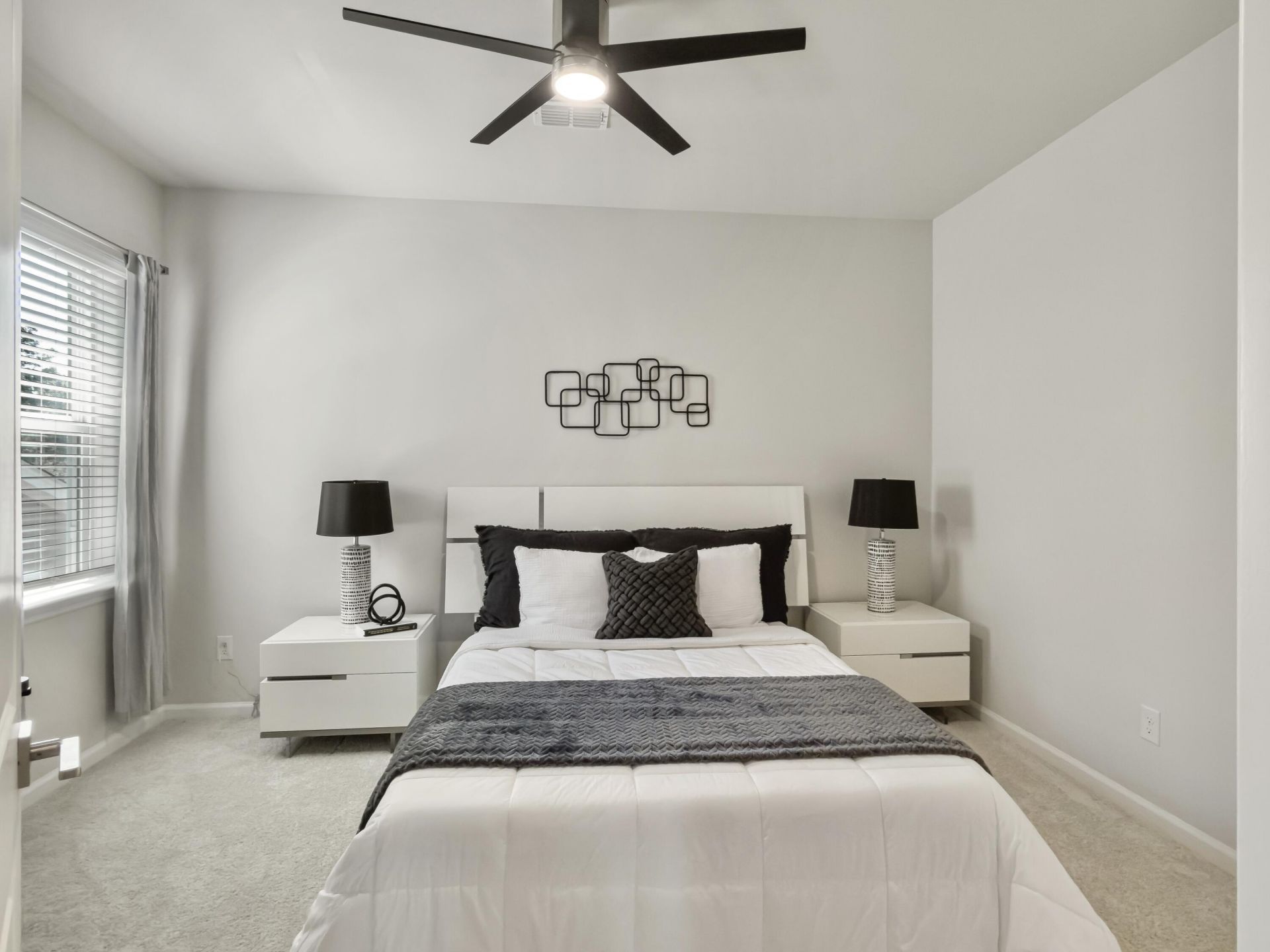 468 White Magnolia Street Photo 51