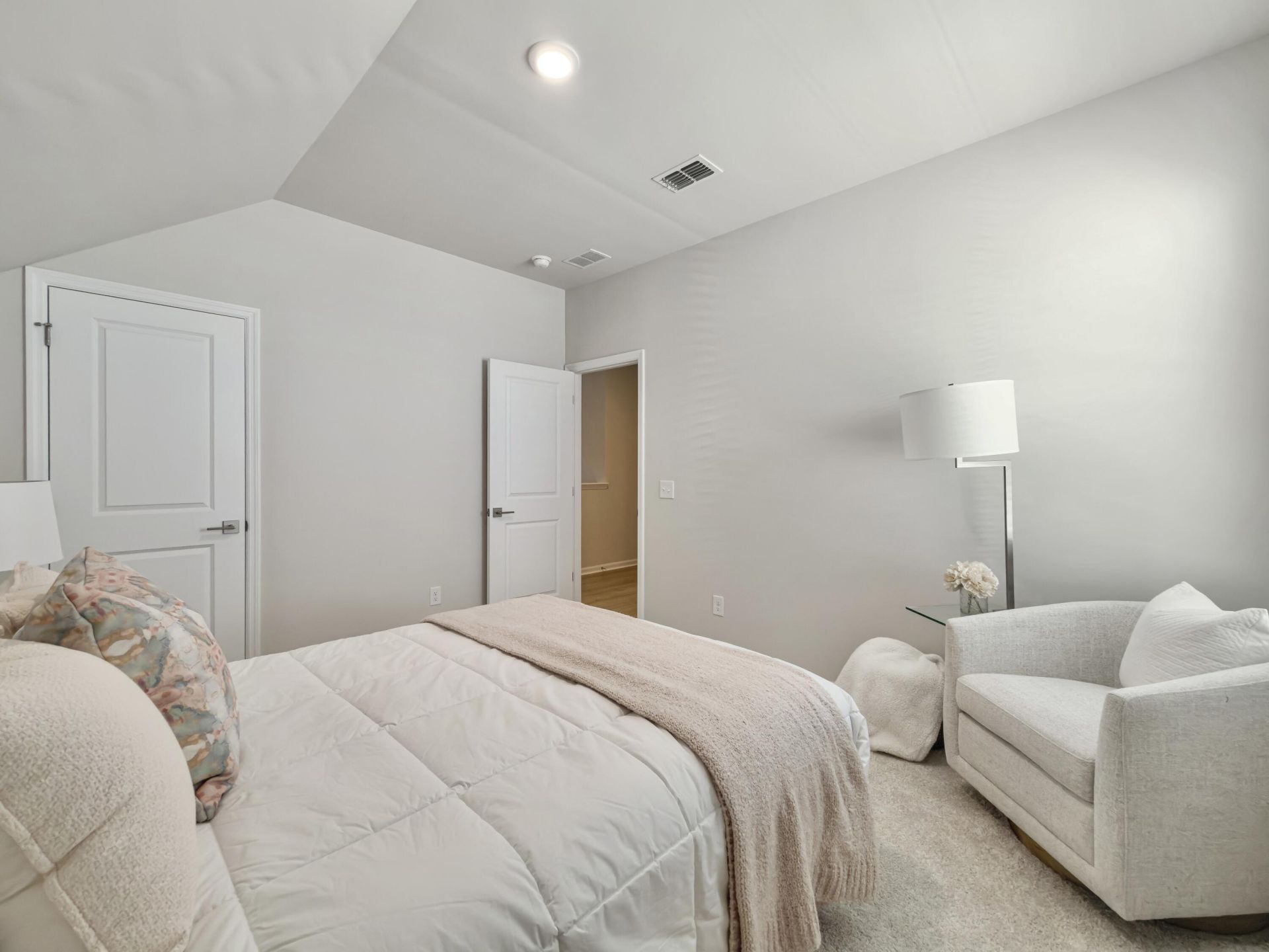 468 White Magnolia Street Photo 57