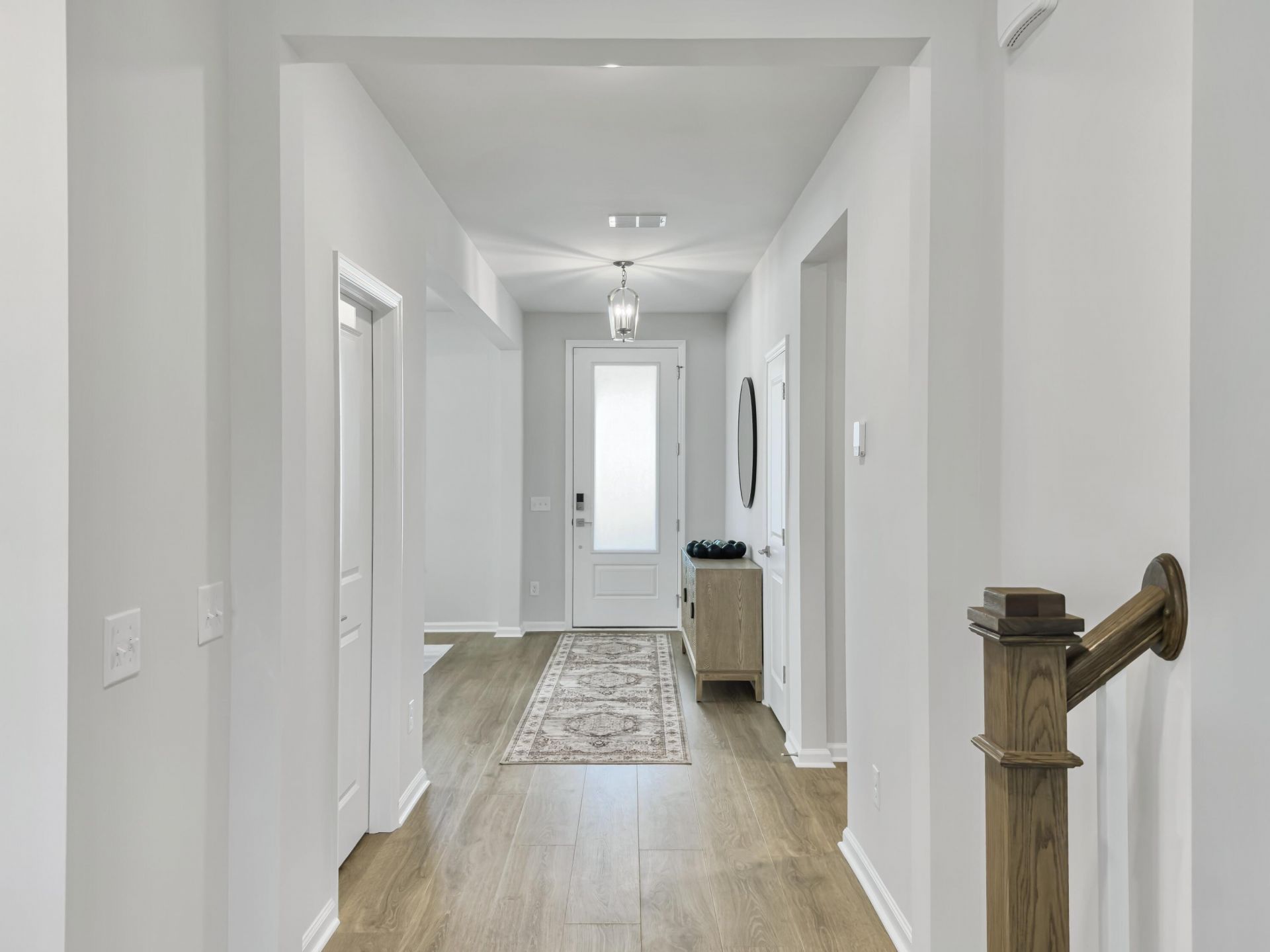 468 White Magnolia Street Photo 7