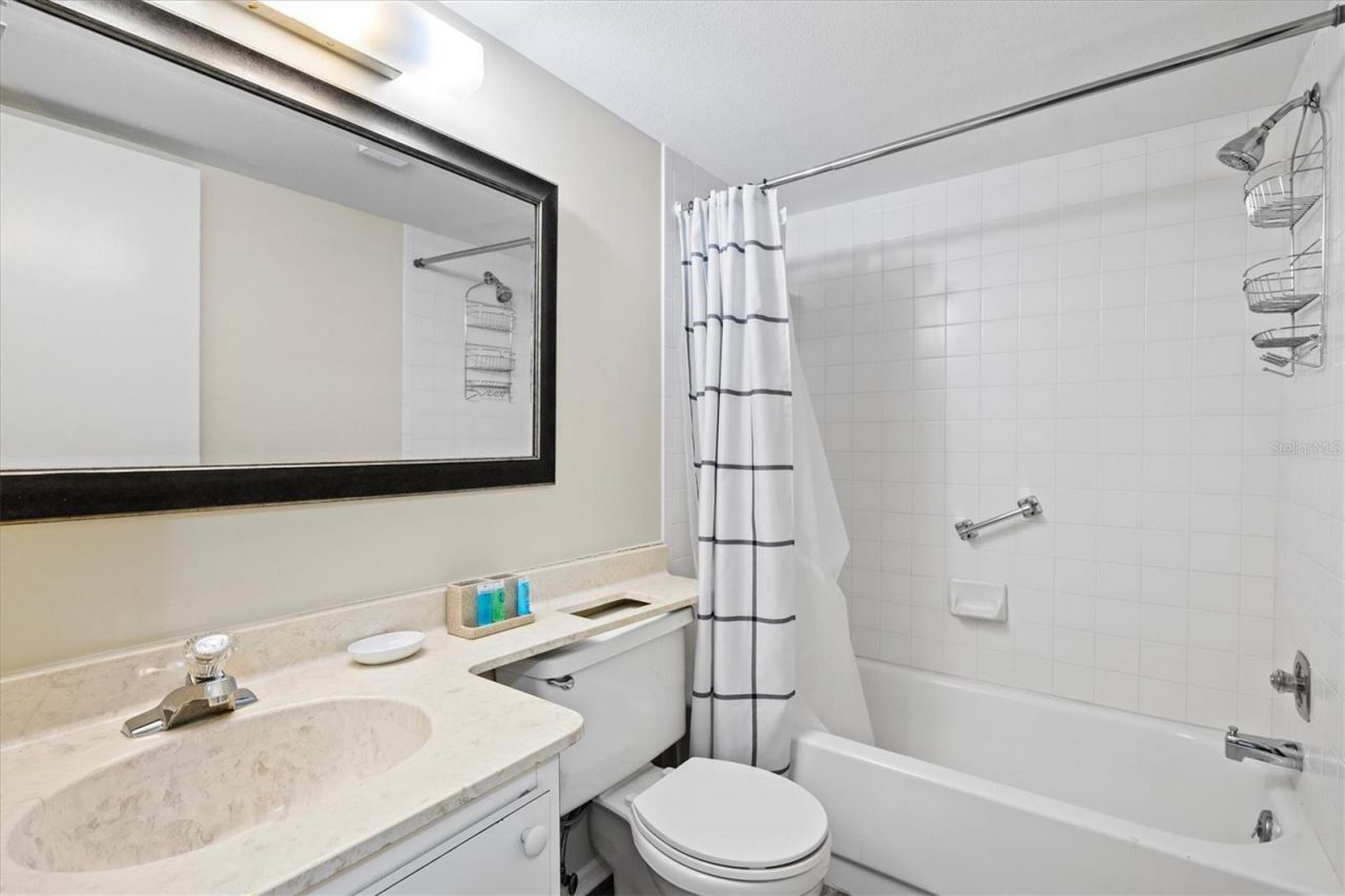 3275 Beneva Road, Unit 104, Sarasota, FL 34232 Photo