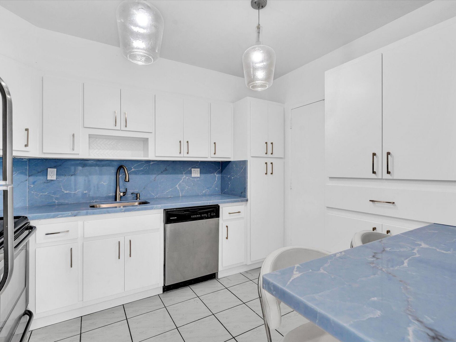 500 Bayview Drive, Unit 632, Sunny Isles Beach, FL 33160 Photo