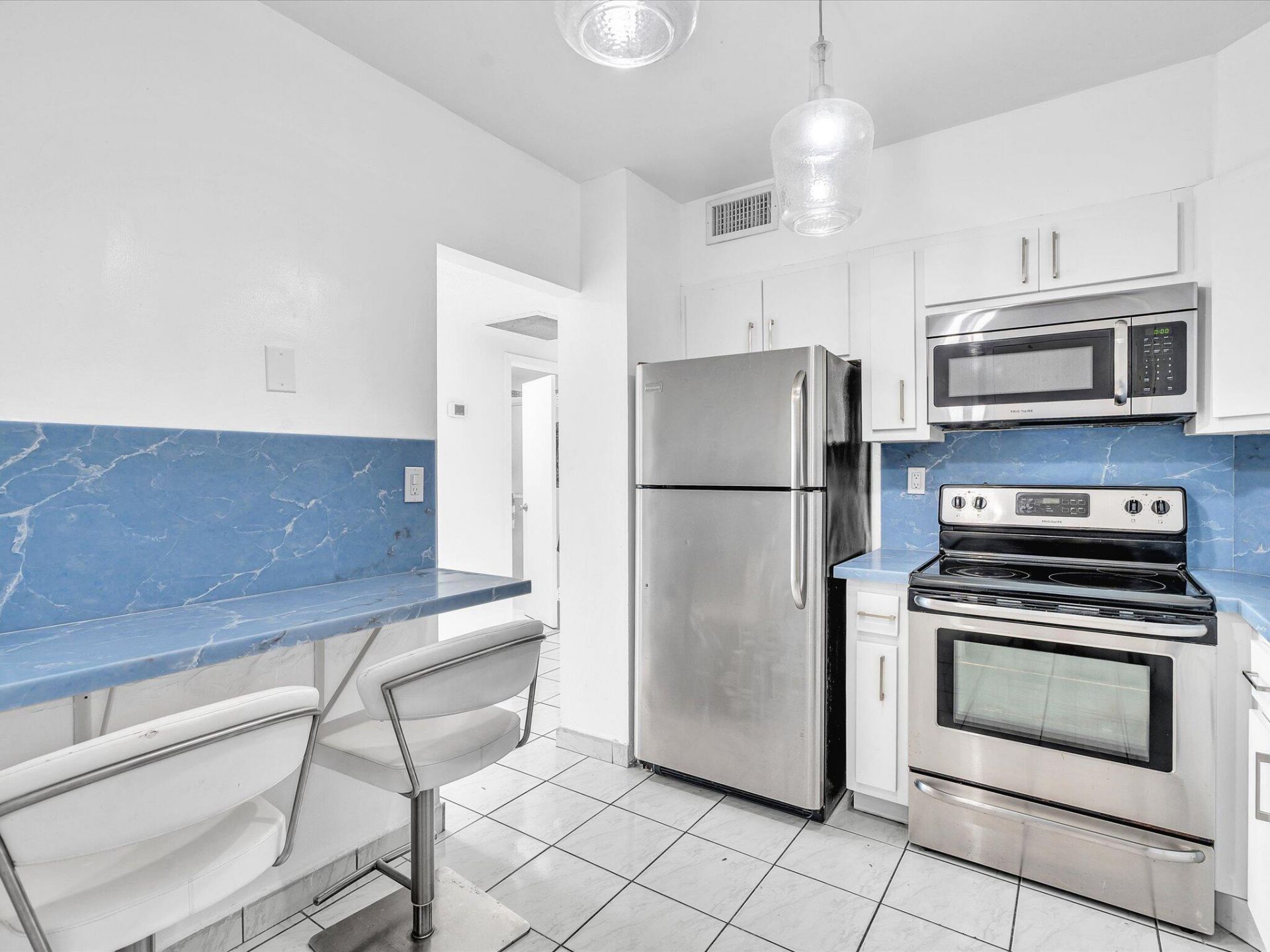 500 Bayview Drive, Unit 632, Sunny Isles Beach, FL 33160 Photo