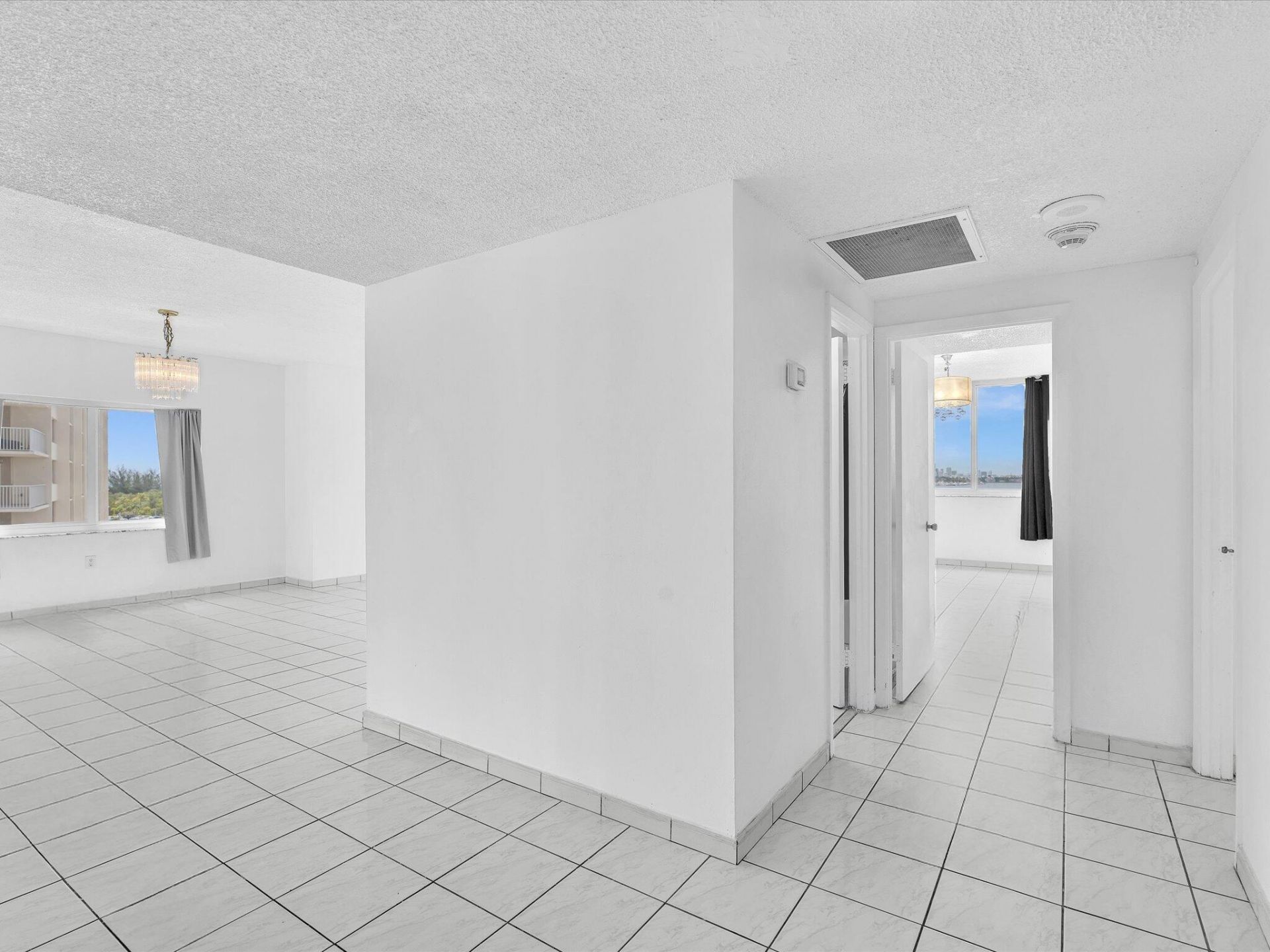 500 Bayview Drive, Unit 632, Sunny Isles Beach, FL 33160 Photo