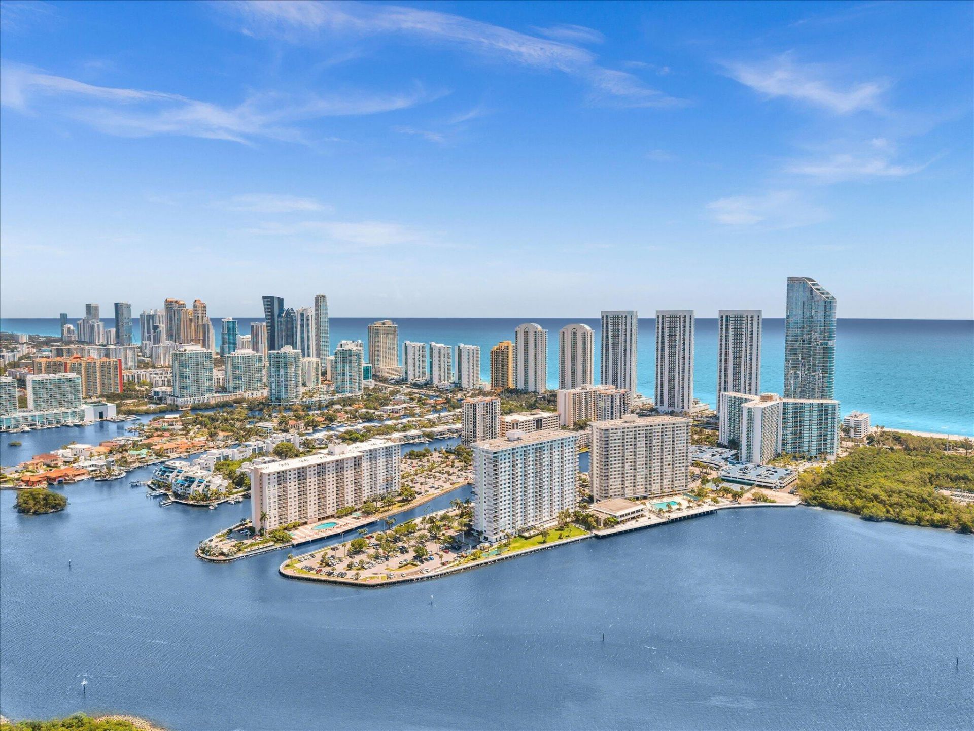 500 Bayview Drive, Unit 632, Sunny Isles Beach, FL 33160 Photo