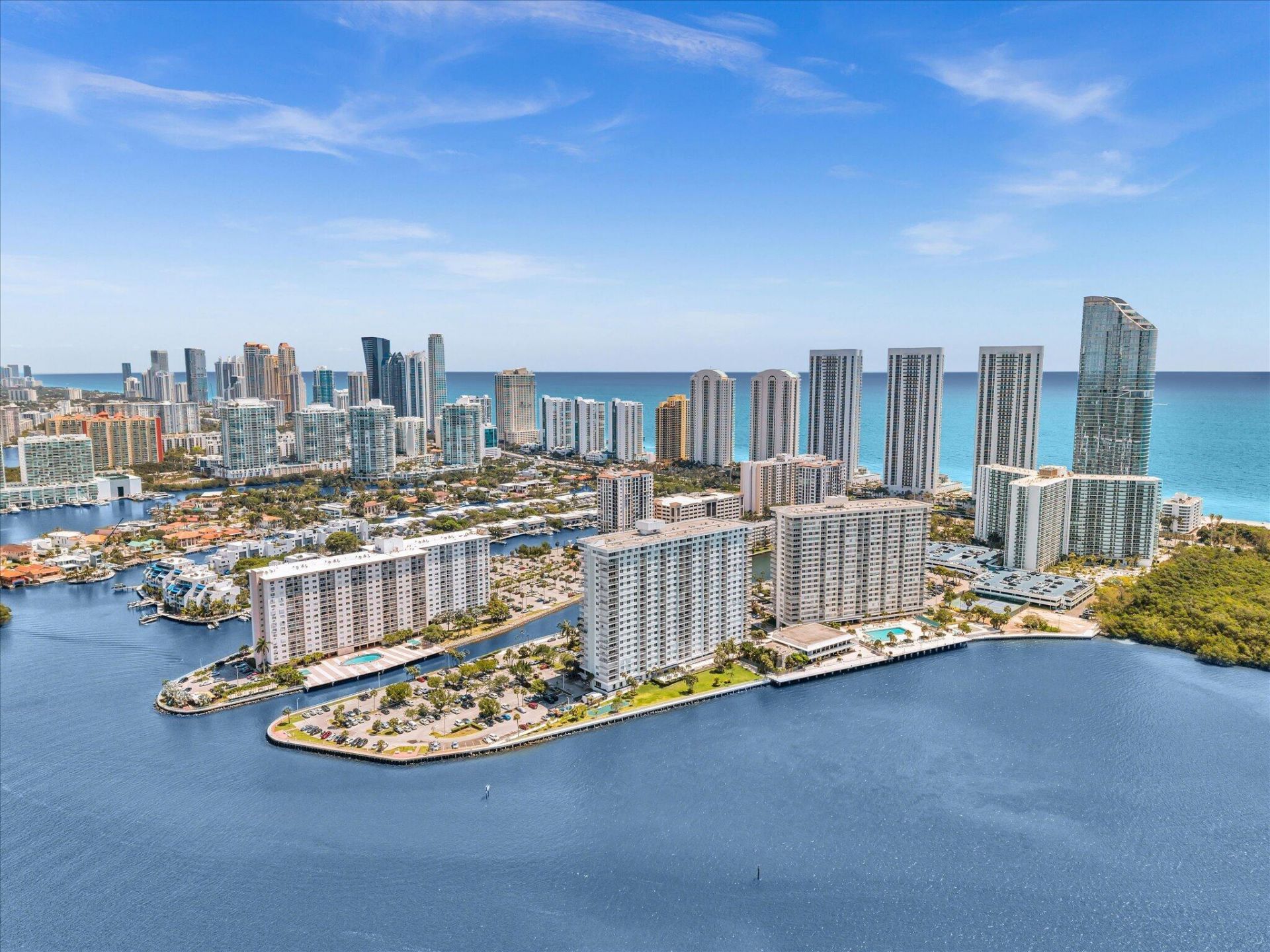 500 Bayview Drive, Unit 632, Sunny Isles Beach, FL 33160 Photo