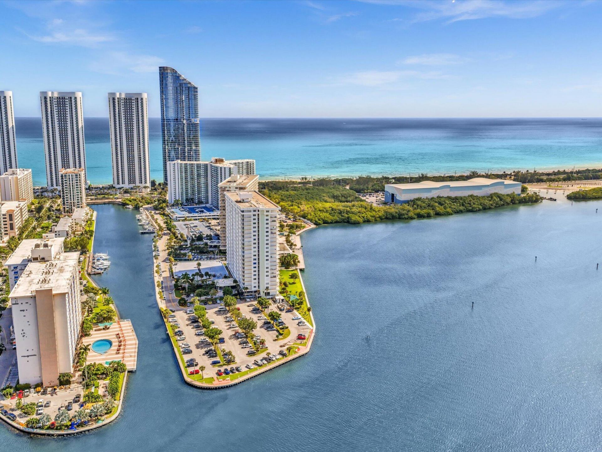 500 Bayview Drive, Unit 632, Sunny Isles Beach, FL 33160 Photo