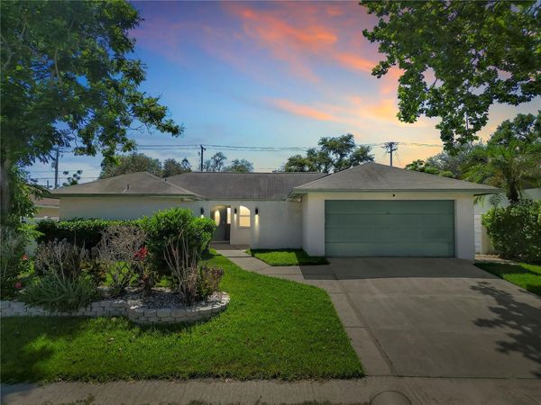 105 FOXWOOD DRIVE , BRANDON, FL 33510