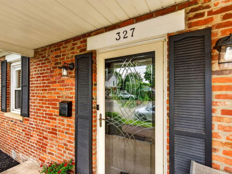 327 E Mound Street, Circleville, OH 43113 Photo 6