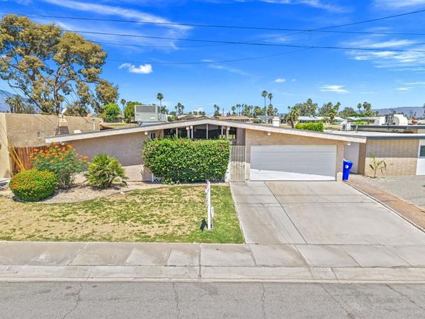 43695 Louisiana Street , Palm Desert, CA 92211
