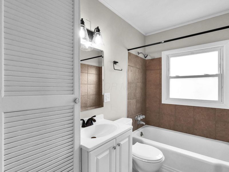 442 S Hampton Road, Columbus, OH 43213 Photo 24