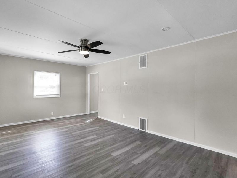 442 S Hampton Road, Columbus, OH 43213 Photo 9