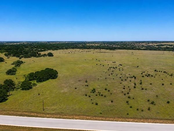 374 Yellowstone Drive , Oglesby, TX 76561