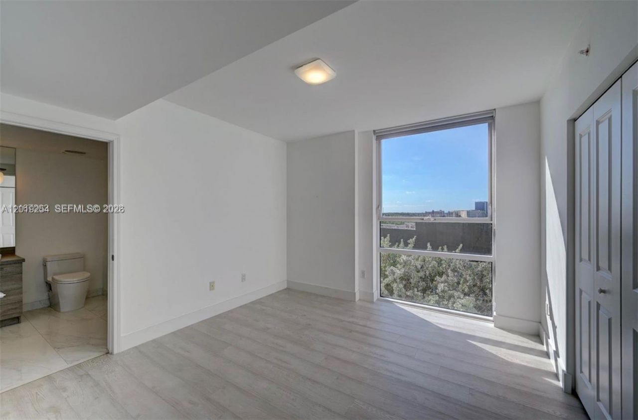 400 Sunny Isles Blvd , Unit 801, Sunny Isles Beach, FL 33160 Photo