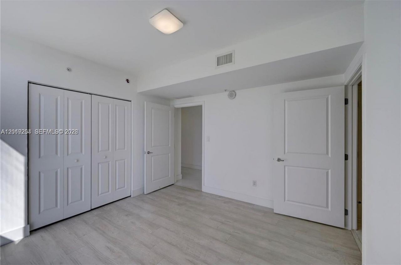 400 Sunny Isles Blvd , Unit 801, Sunny Isles Beach, FL 33160 Photo