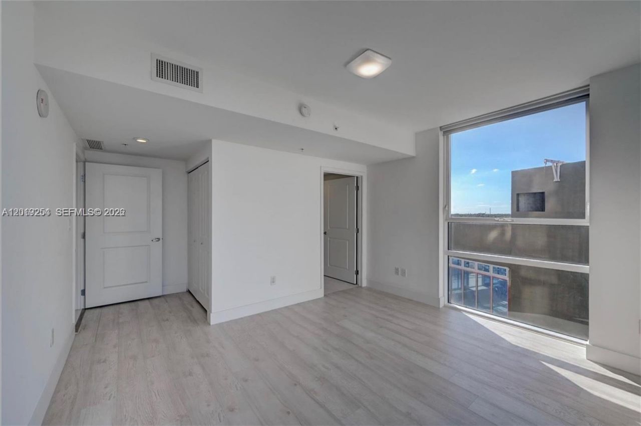 400 Sunny Isles Blvd , Unit 801, Sunny Isles Beach, FL 33160 Photo