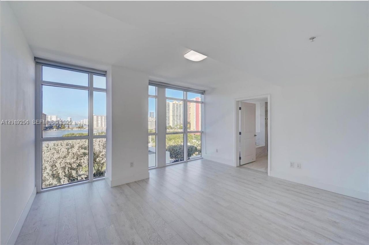 400 Sunny Isles Blvd , Unit 801, Sunny Isles Beach, FL 33160 Photo