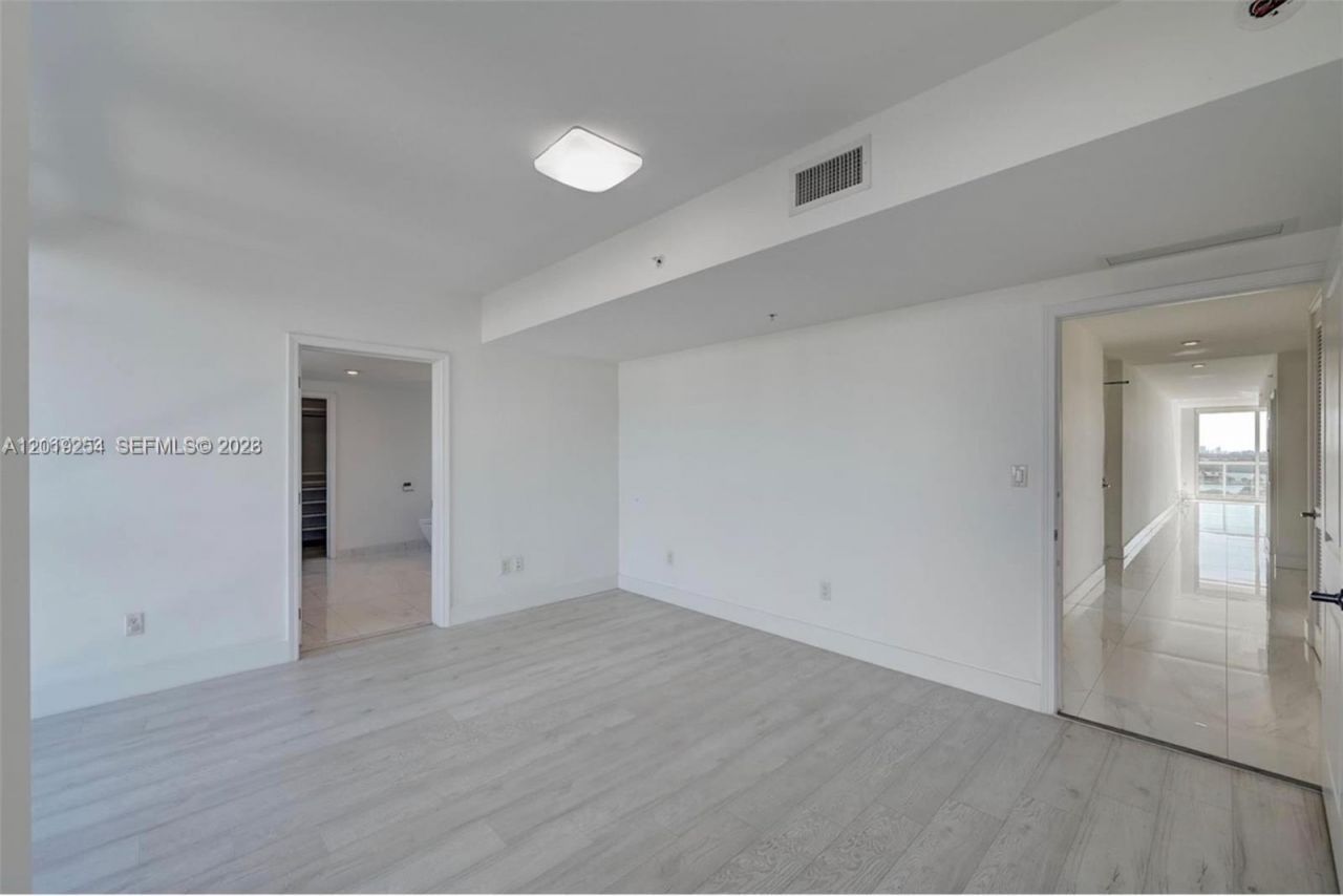 400 Sunny Isles Blvd , Unit 801, Sunny Isles Beach, FL 33160 Photo