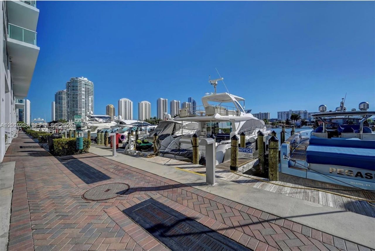 400 Sunny Isles Blvd , Unit 801, Sunny Isles Beach, FL 33160 Photo