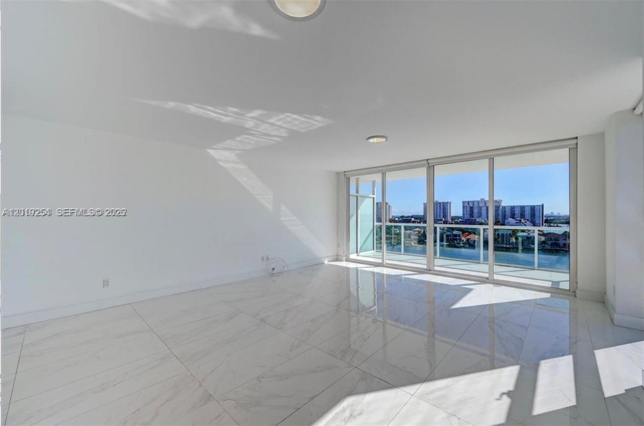 400 Sunny Isles Blvd , Unit 801, Sunny Isles Beach, FL 33160 Photo