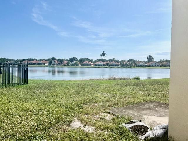 8820 N Lake Park Cir Circle N, Davie, FL 33328 Photo