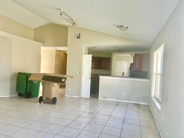 8820 N Lake Park Cir Circle N, Davie, FL 33328 Photo