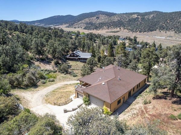 1216 Leisure , Frazier Park, CA 93225