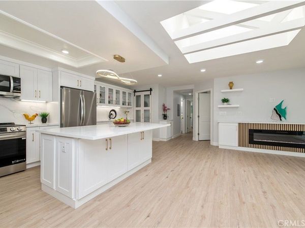 2112 Via Puerta , Unit N, Laguna Woods, CA 92637