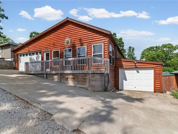31425 Chance Avenue, Warsaw, MO 65355