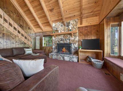 169 Lake Almanor West Drive, Unit 1, Lake Almanor, CA 96020 Photo