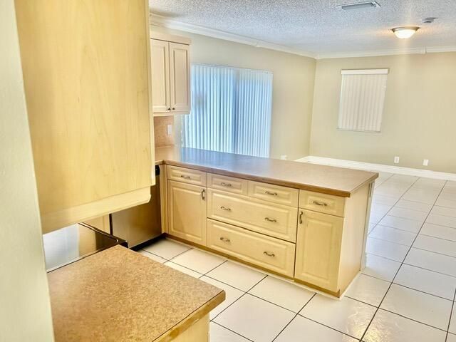 9576 NW 8th Circle, Plantation, FL 33324 Photo